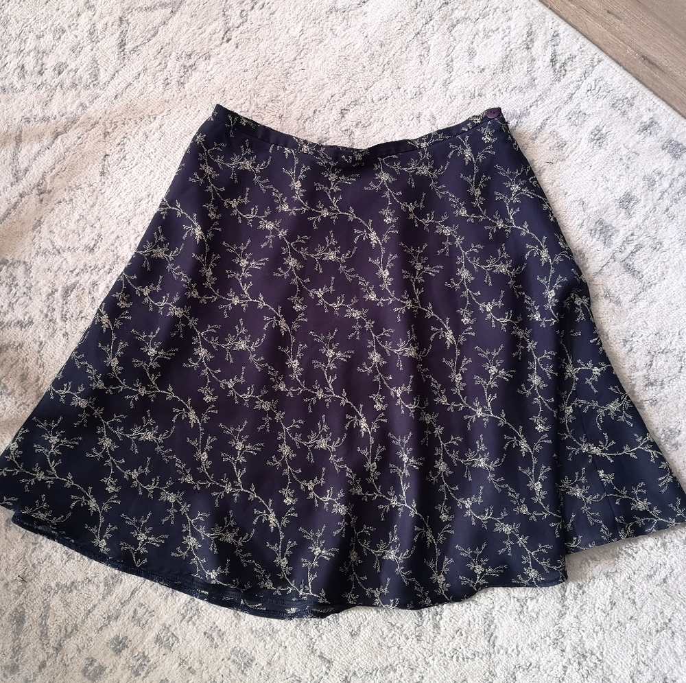 Vintage, flowy A line skirt